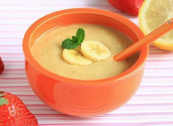 海外住家月嫂：辅食应该留意的事情